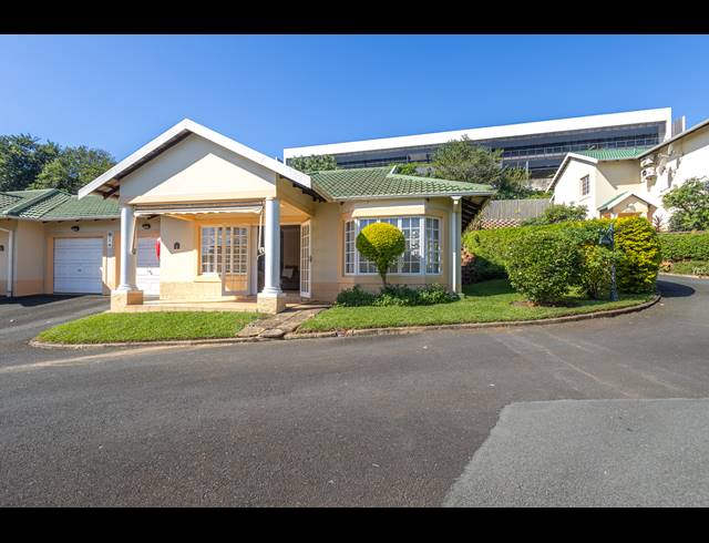 1 BEDROOM SIMPLEX FOR SALE IN SOMERSET PARK